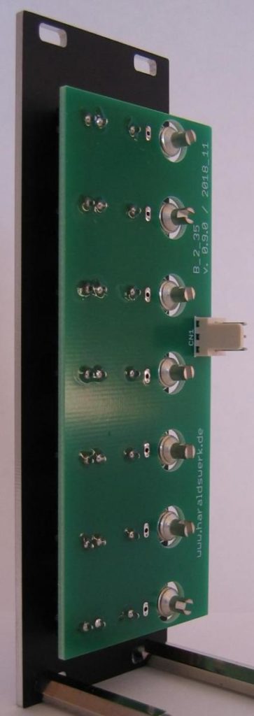 Banana to 3.5 Eurorack connection back view
