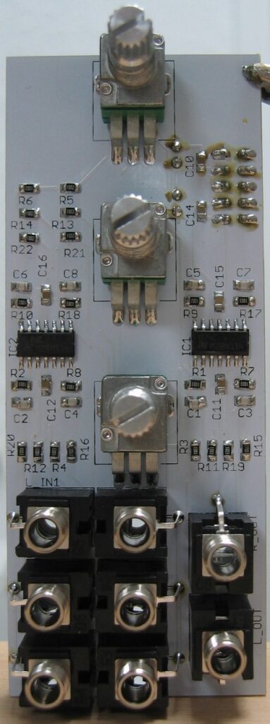 Stereo Mixer: Populated control PCB